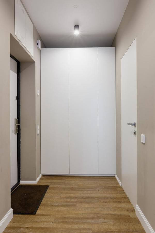 Apartment Viktory 5 в, 21 Floor, *