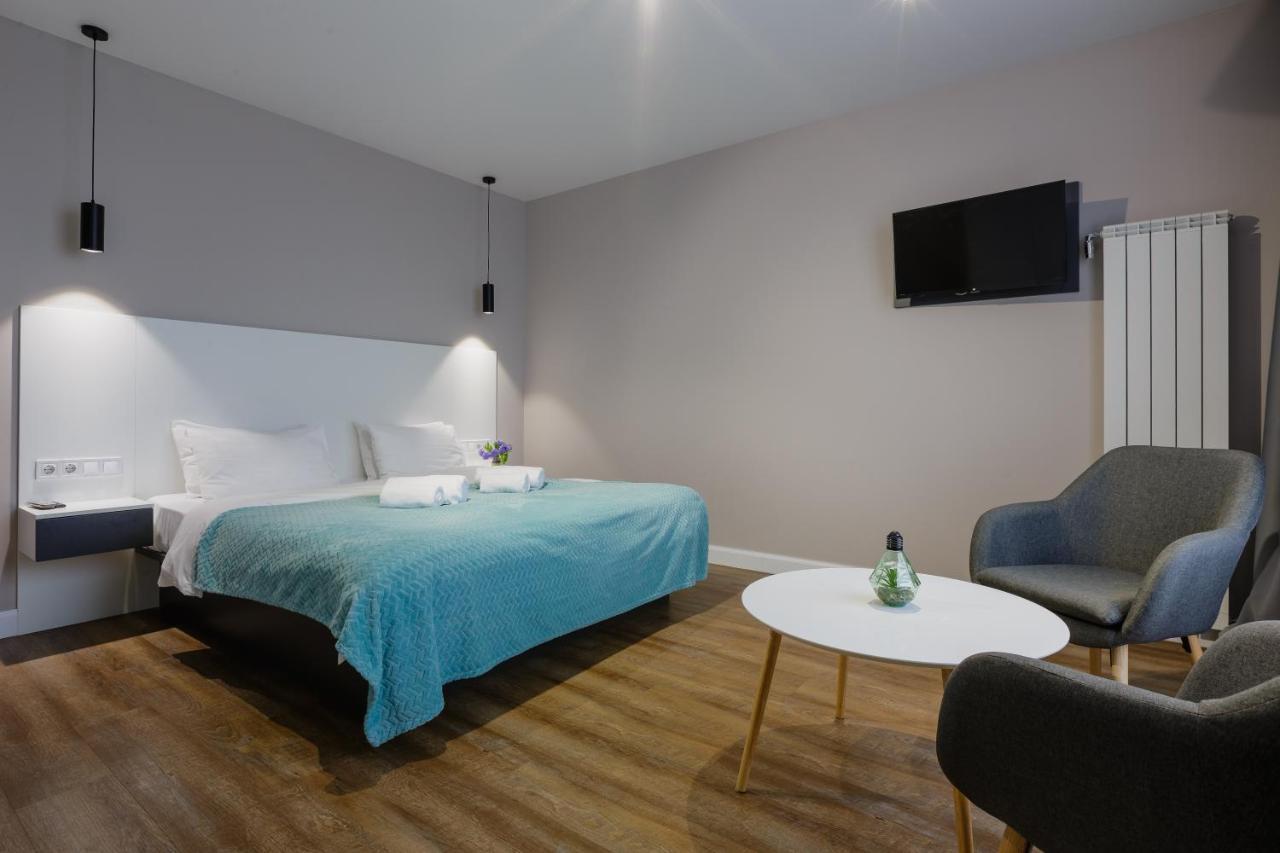 Viktory 5 в, 21 Floor, Apartment *